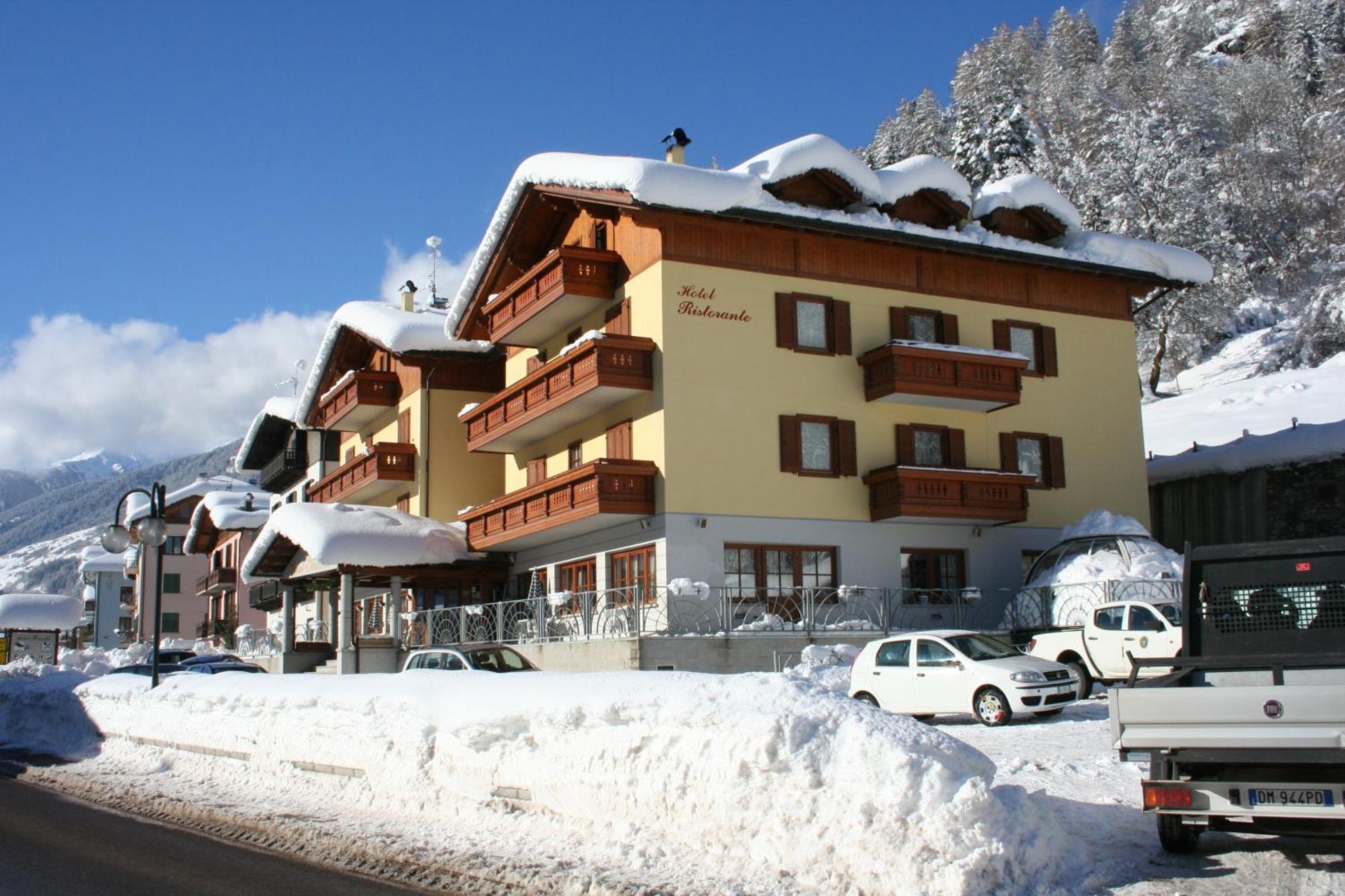 פליצאנו Hotel Pezzotti מראה חיצוני תמונה